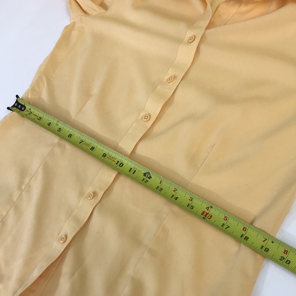 Coldwater Creek brand Ladies No-iron Button Down Shirt - Picture 6 of 10